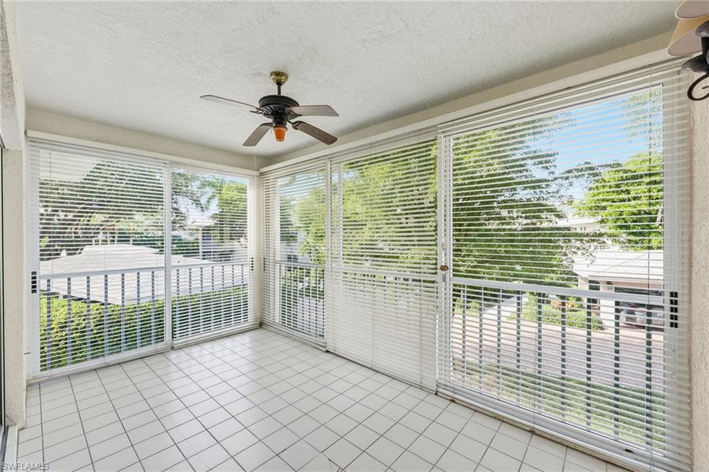 764 Willowbrook Dr 1106, Naples, FL 34108-8