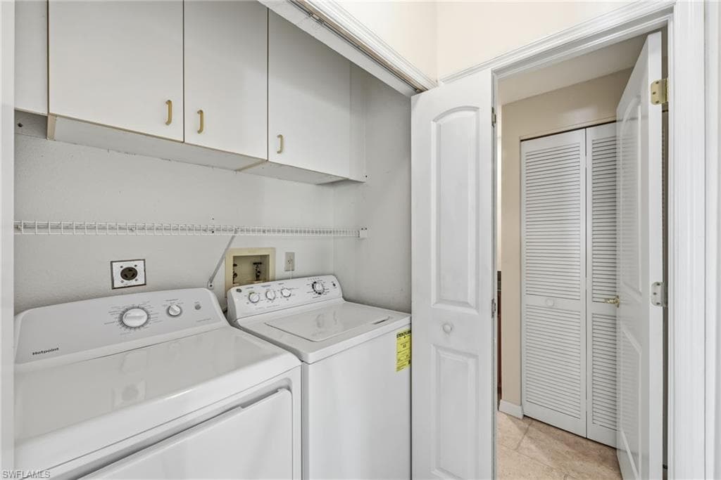 764 Willowbrook Dr 1106, Naples, FL 34108-16