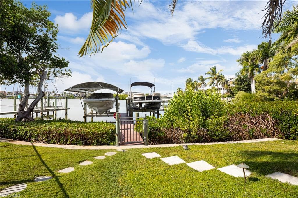 26823 Mclaughlin Blvd, Bonita Springs, FL 34134-5