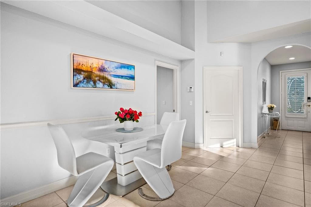 743 98th Ave N, Naples, FL 34108-12