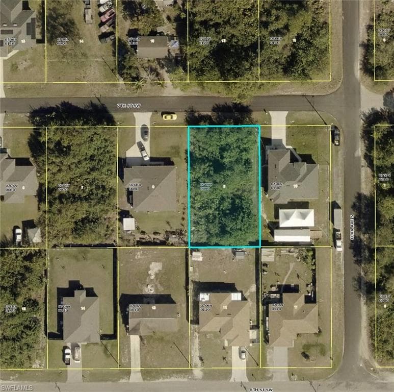 2711 7th St SW, Lehigh Acres, FL 33976-1