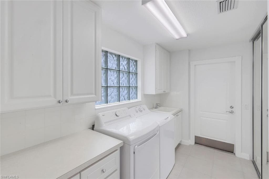 3748 Exuma Way, Naples, FL 34119-14