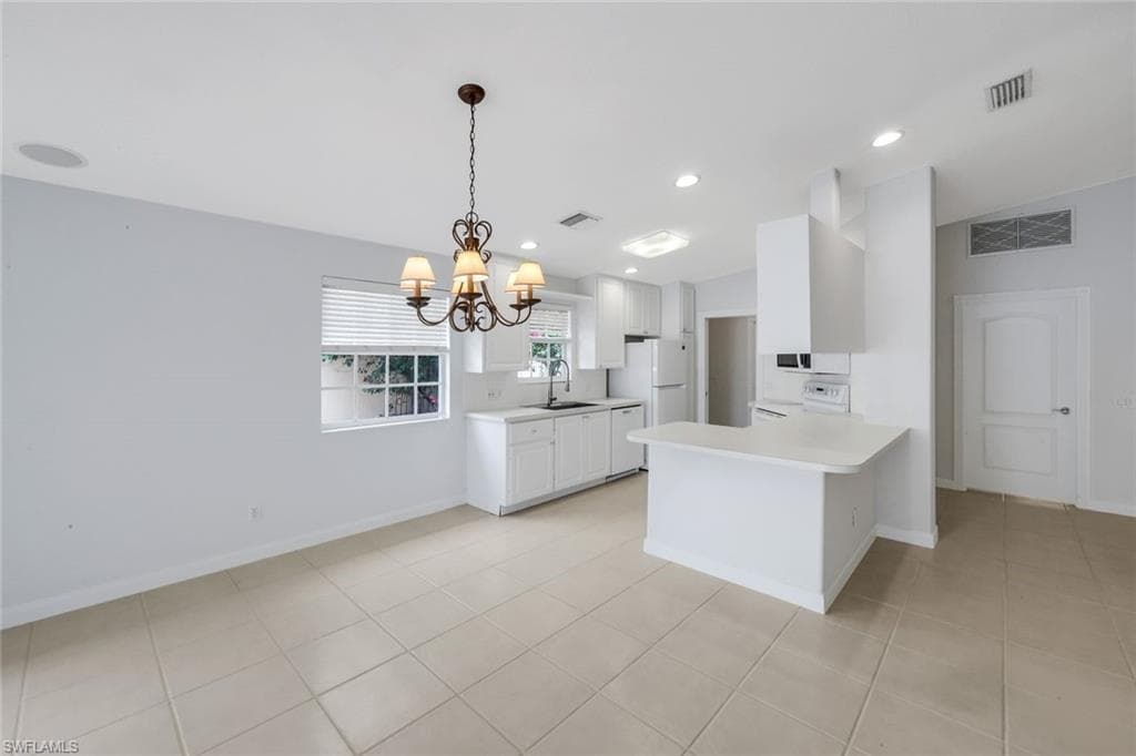 3748 Exuma Way, Naples, FL 34119-24