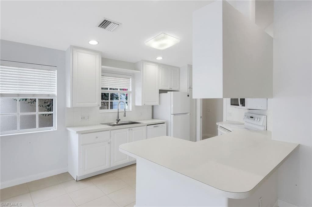 3748 Exuma Way, Naples, FL 34119-30