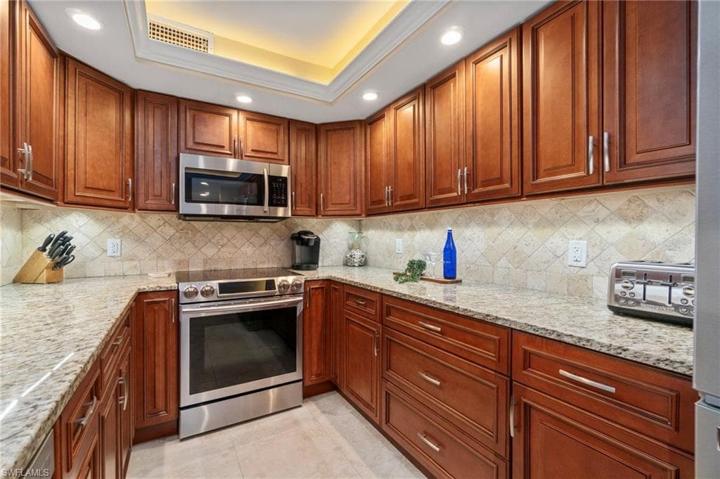 17 Bluebill Ave 1005, Naples, FL 34108-19