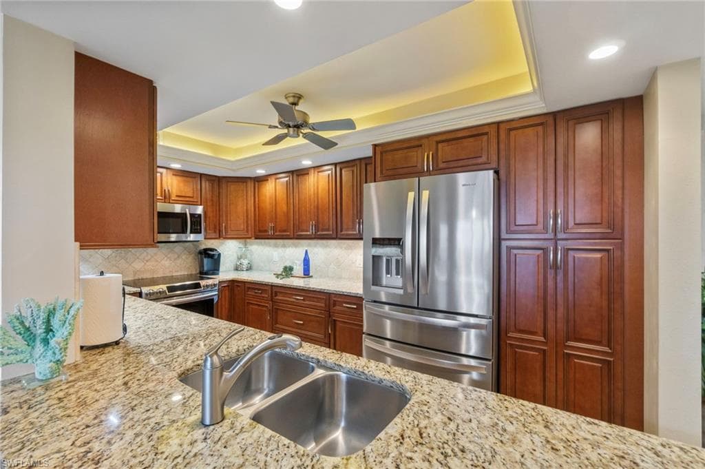 17 Bluebill Ave 1005, Naples, FL 34108-20