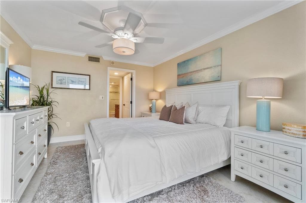 17 Bluebill Ave 1005, Naples, FL 34108-22