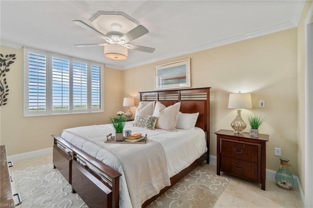 17 Bluebill Ave 1005, Naples, FL 34108-28