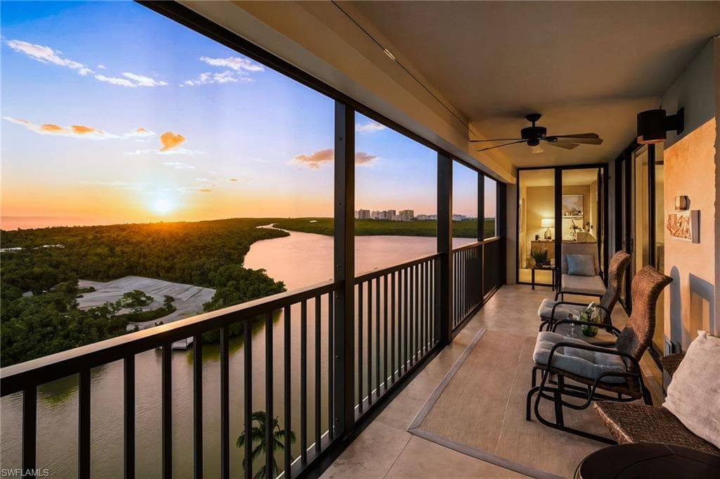 17 Bluebill Ave 1005, Naples, FL 34108-3