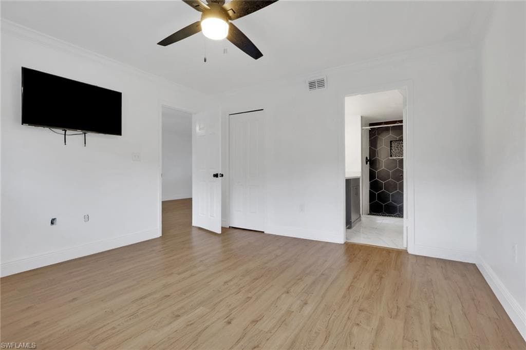 146 Cypress Way E 7, Naples, FL 34110-16