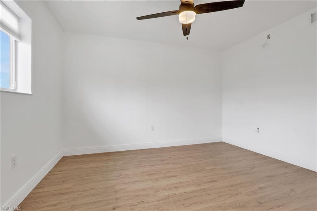 146 Cypress Way E 7, Naples, FL 34110-21