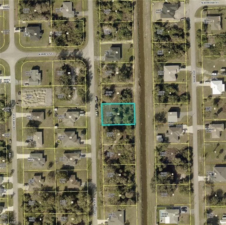 6026 Langdon Ave, Fort Myers, FL 33905-2