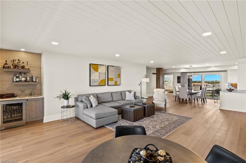 2901 Gulf Shore Blvd N 803s, Naples, FL 34103-8