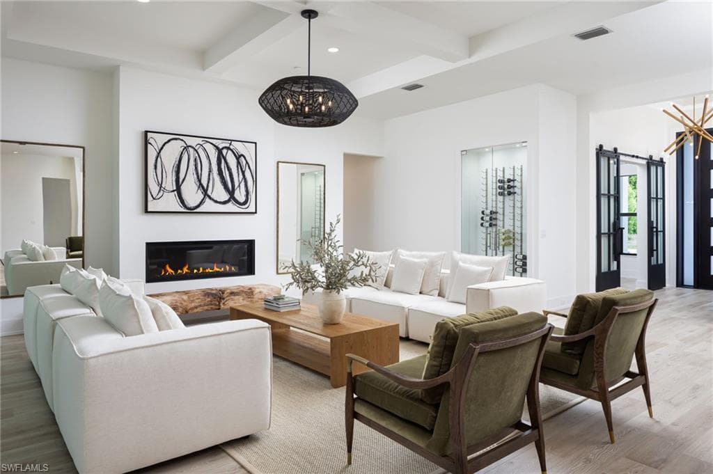 5772 Green Blvd, Naples, FL 34116-8