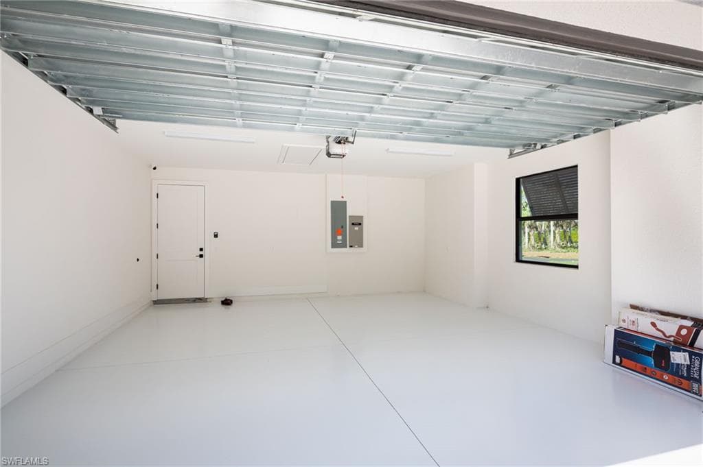 5772 Green Blvd, Naples, FL 34116-21