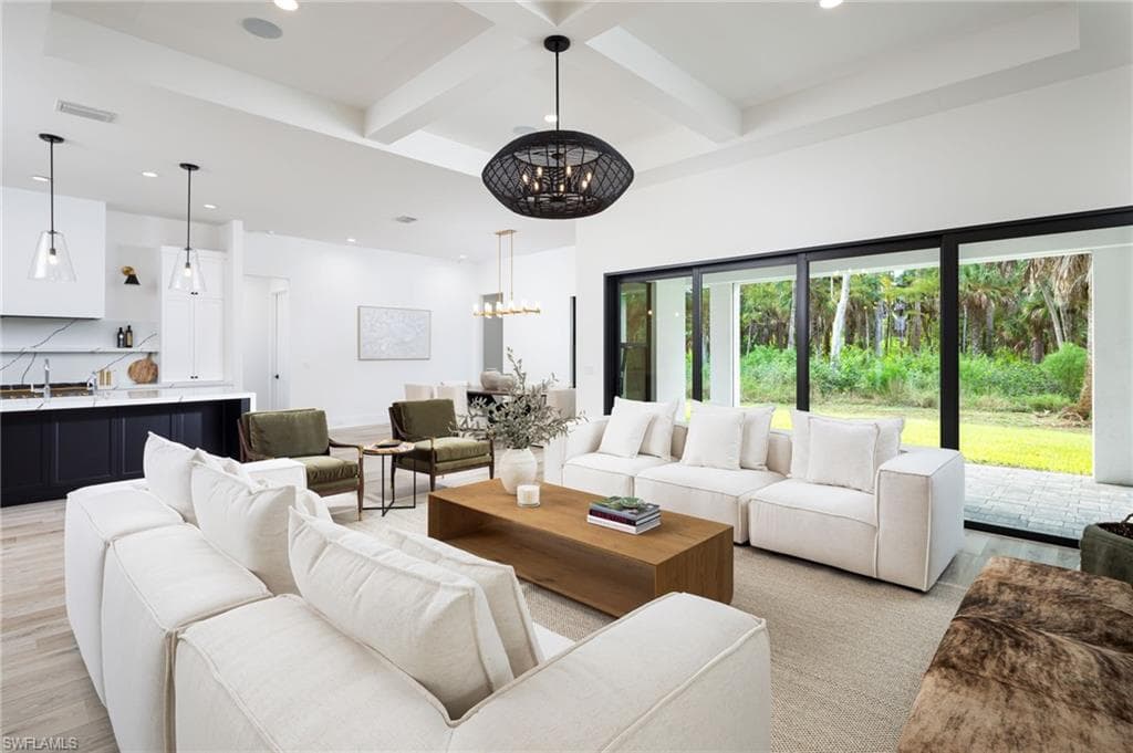 5772 Green Blvd, Naples, FL 34116-4