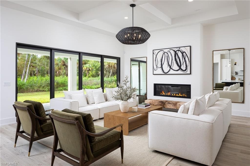 5772 Green Blvd, Naples, FL 34116-7