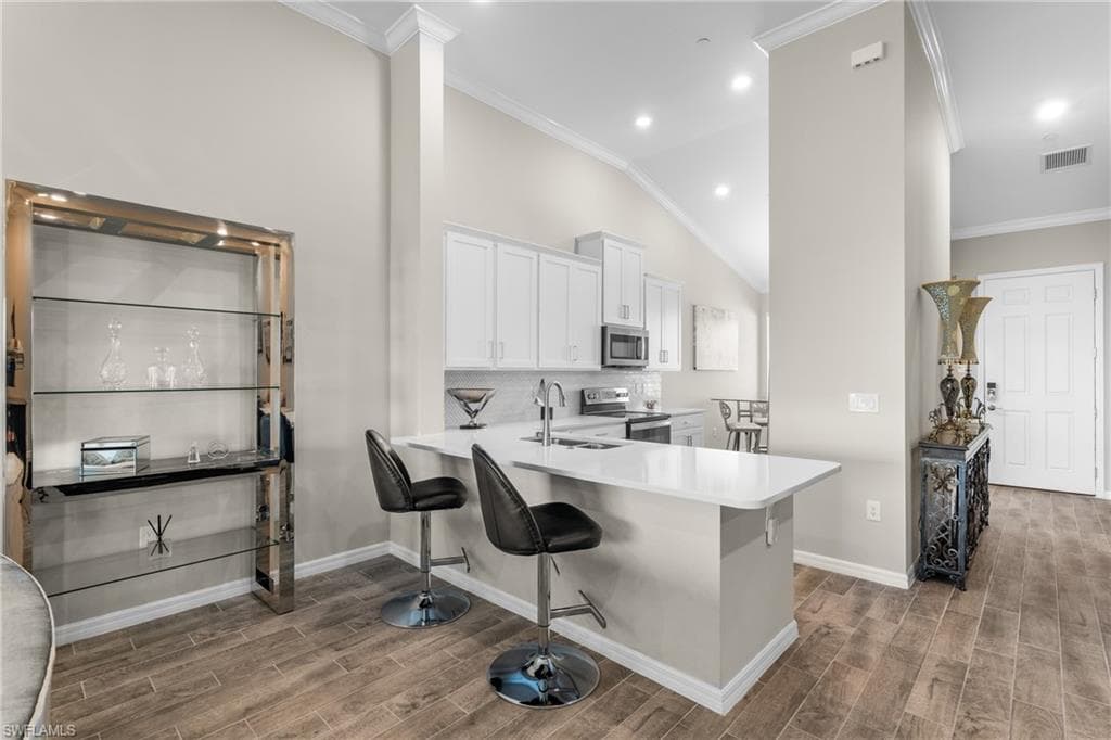 11841 Venetian Lagoon Dr 203, Fort Myers, FL 33913-2