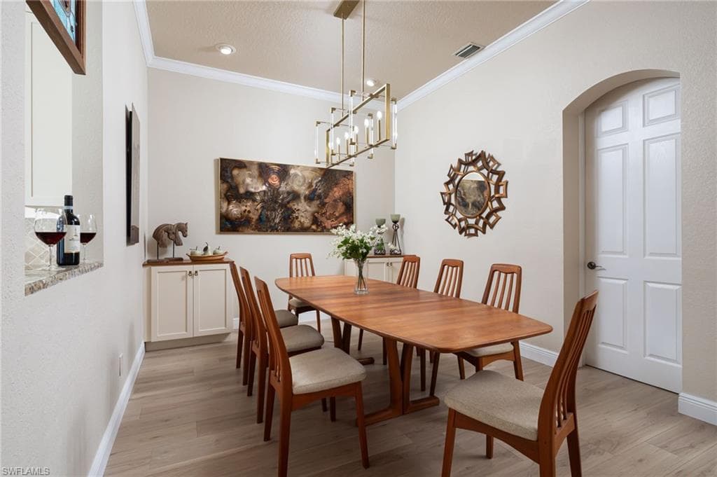 3400 Marbella Ct, Bonita Springs, FL 34134-9