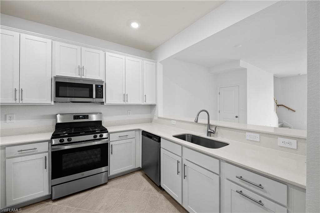 14919 White Pearl Rd, Babcock Ranch, FL 33982-8