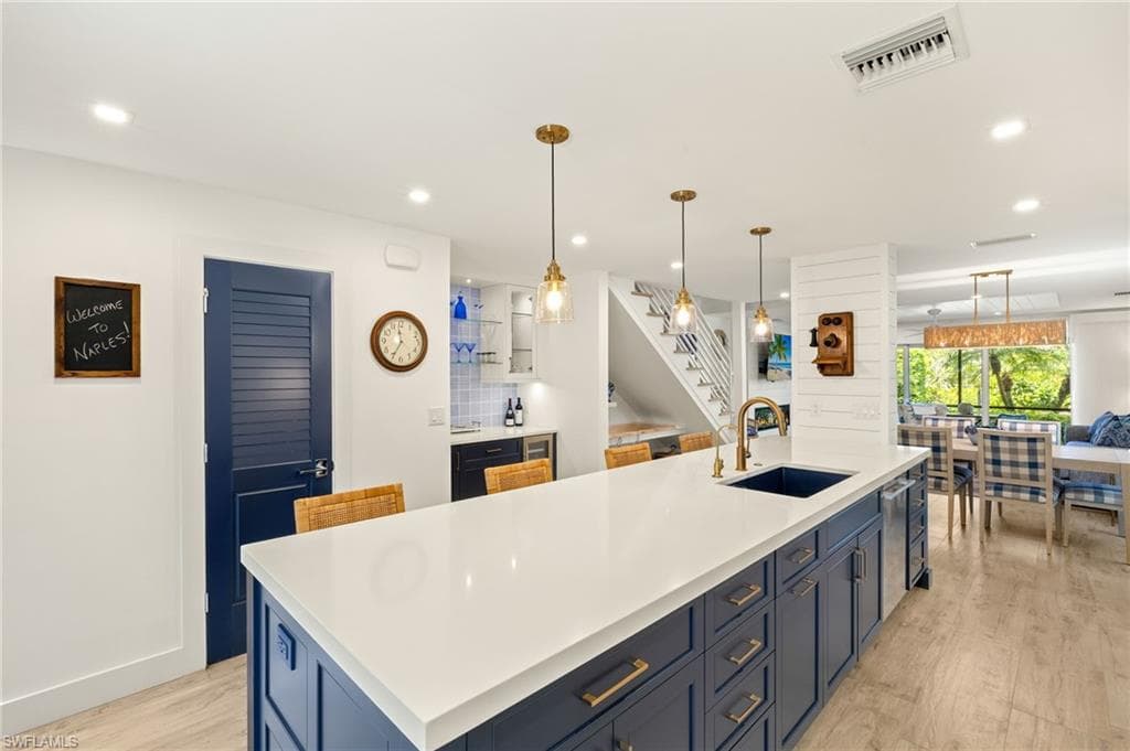 1060 6th St S 1060, Naples, FL 34102-10