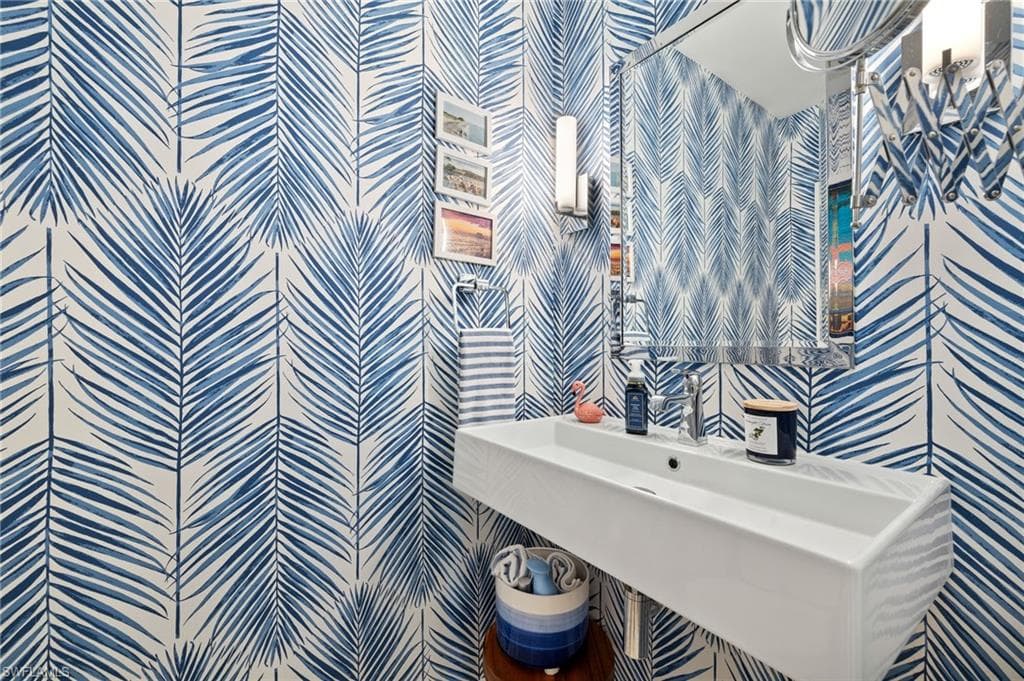 1060 6th St S 1060, Naples, FL 34102-13