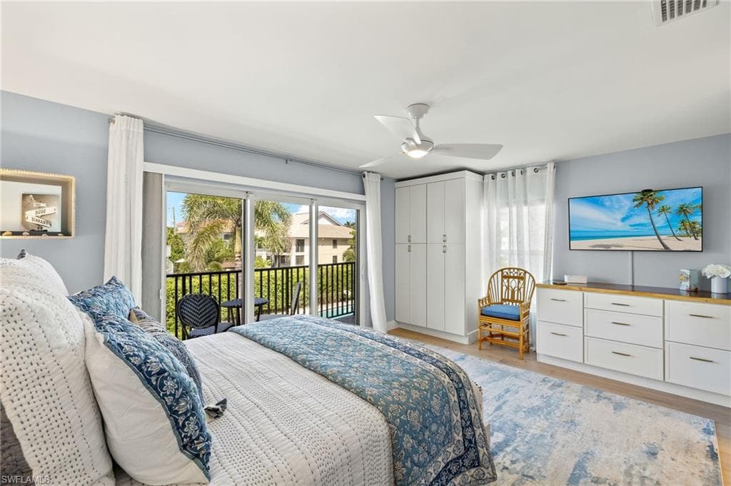 1060 6th St S 1060, Naples, FL 34102-15