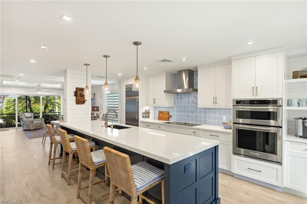 1060 6th St S 1060, Naples, FL 34102-7