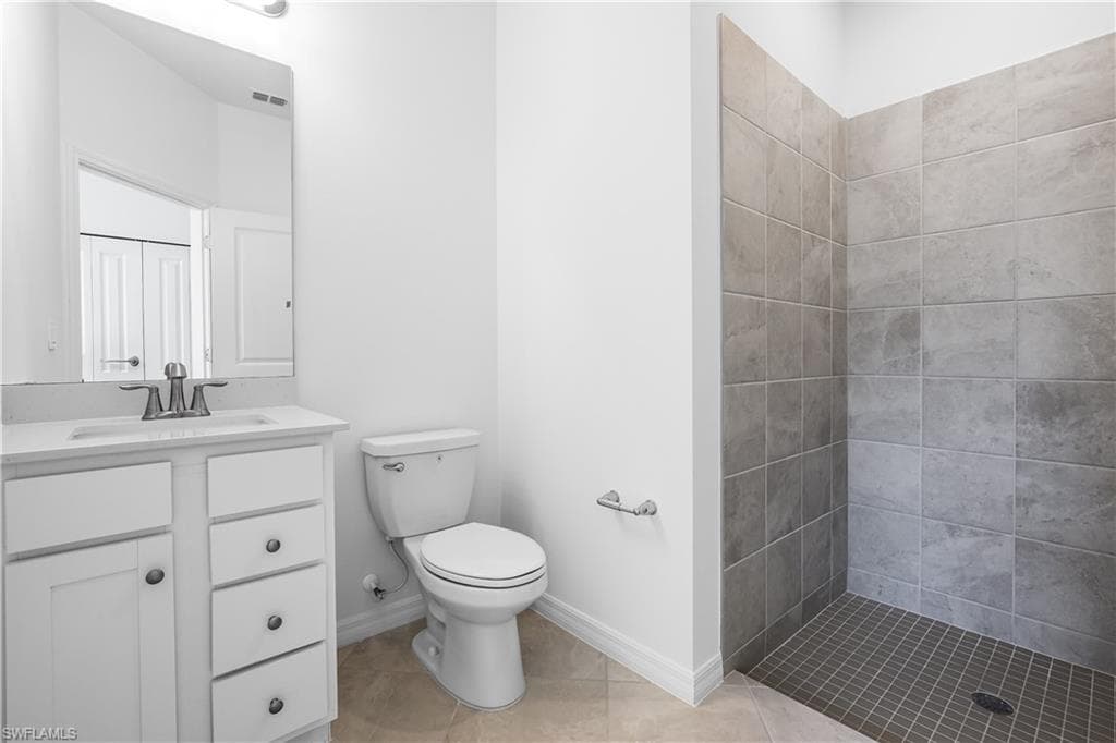 3927 45th Ln, Cape Coral, FL 33993-16