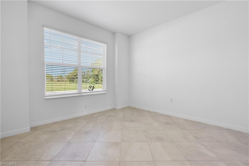 3927 45th Ln, Cape Coral, FL 33993-18