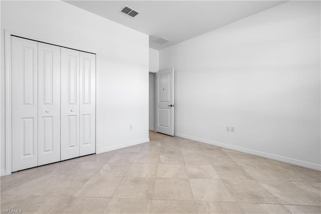 3927 45th Ln, Cape Coral, FL 33993-20