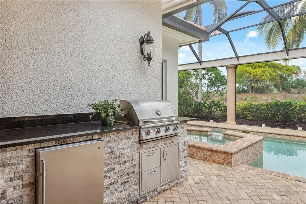 8604 Majorca Ln, Naples, FL 34114-30
