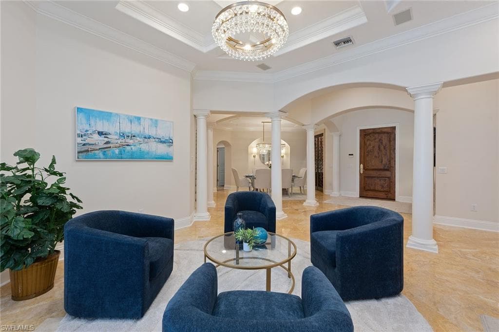 8604 Majorca Ln, Naples, FL 34114-3