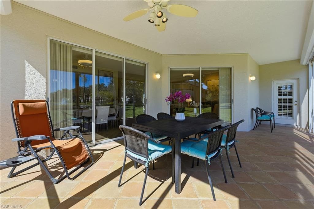 900 Diamond Cir 905, Naples, FL 34110-33