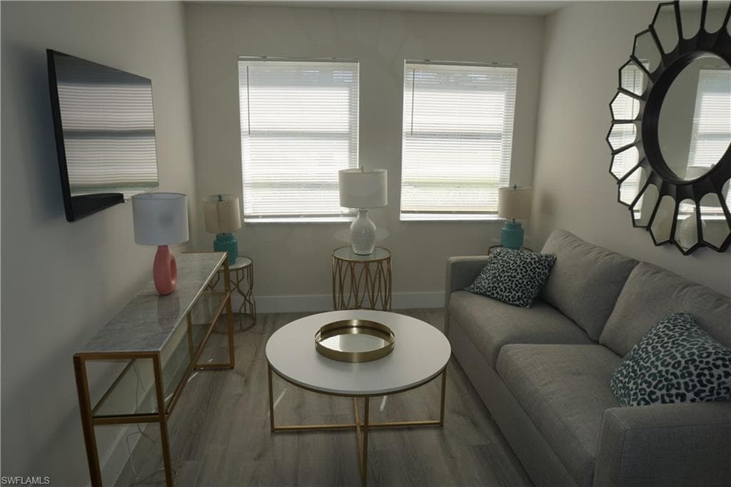 663 12th Ave 663, Naples, FL 34102-7