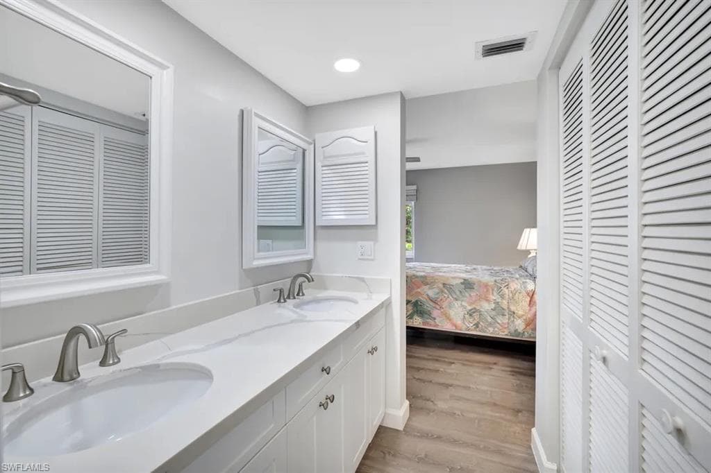 250 Candycane Ln 1013, Naples, FL 34112-10