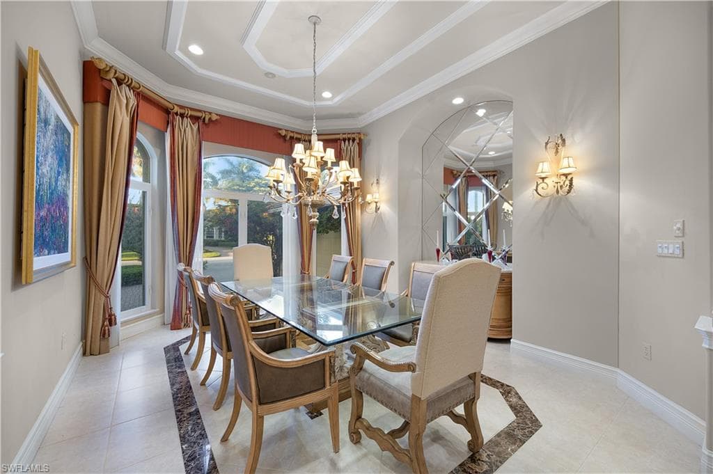 258 9th Ave S, Naples, FL 34102-33