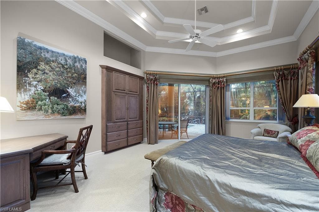 258 9th Ave S, Naples, FL 34102-39