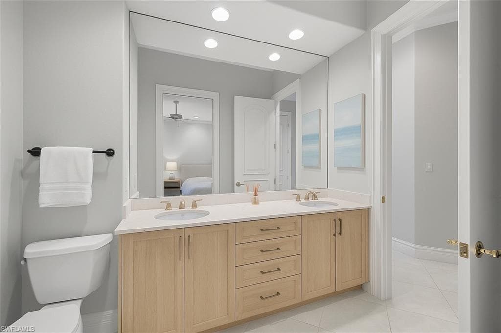 258 9th Ave S, Naples, FL 34102-42