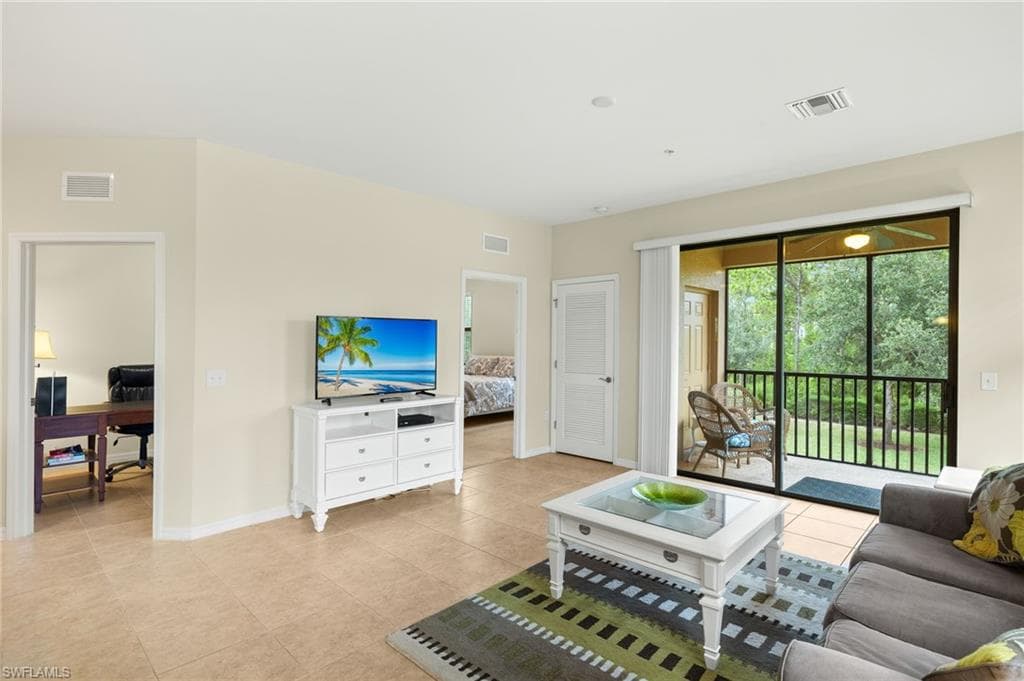 3742 Pino Vista Way 4, Estero, FL 33928-4