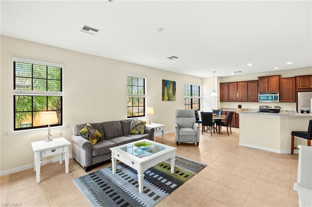 3742 Pino Vista Way 4, Estero, FL 33928-6