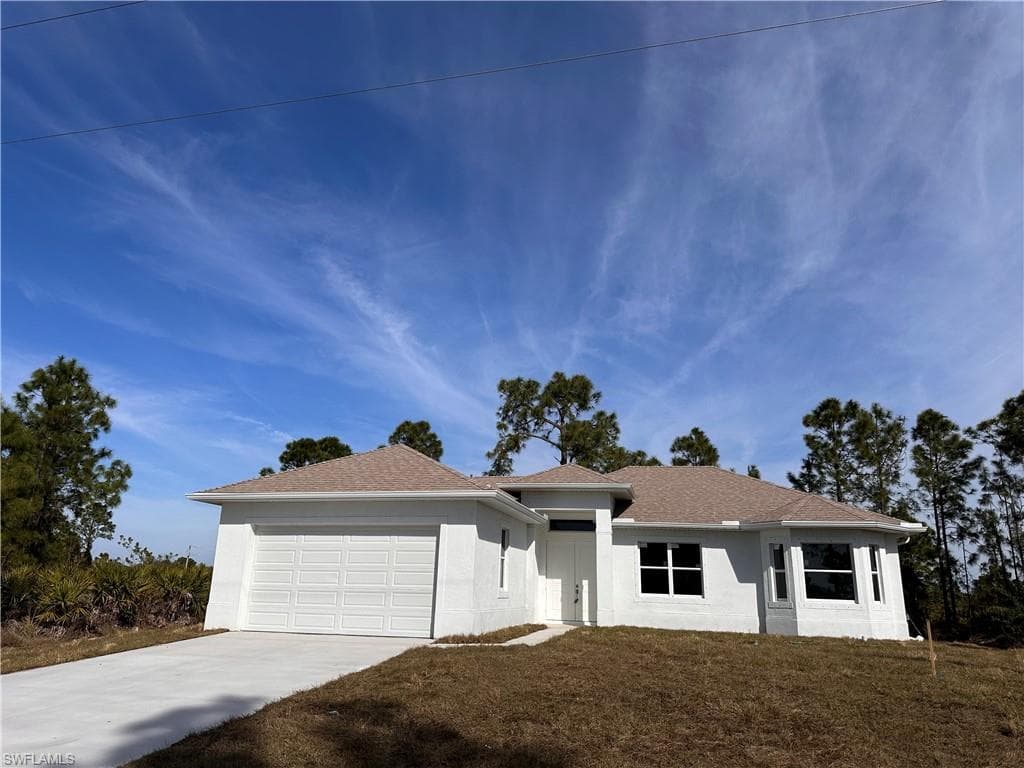 109 Paxton St, Lehigh Acres, FL 33974-1