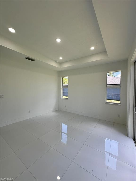 718 Chattman St E, Lehigh Acres, FL 33974-15