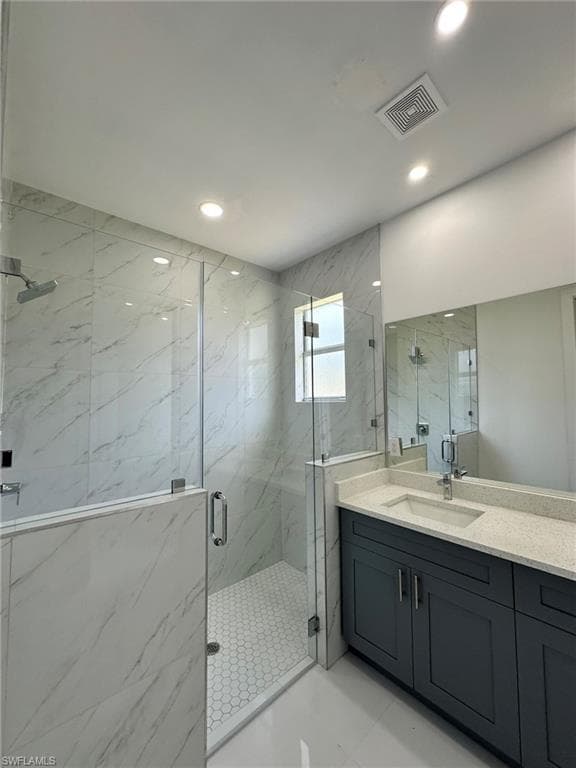 718 Chattman St E, Lehigh Acres, FL 33974-23