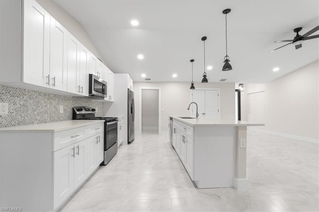 3406 25 St SW, Lehigh Acres, FL 33976-10