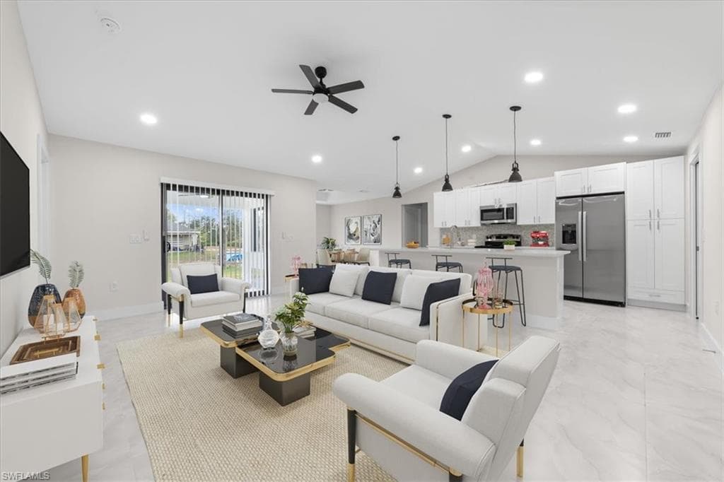 3406 25 St SW, Lehigh Acres, FL 33976-1