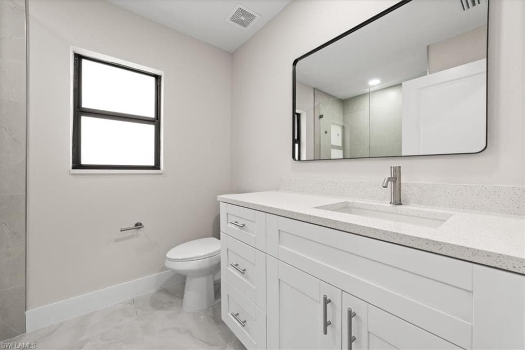 3406 25 St SW, Lehigh Acres, FL 33976-4