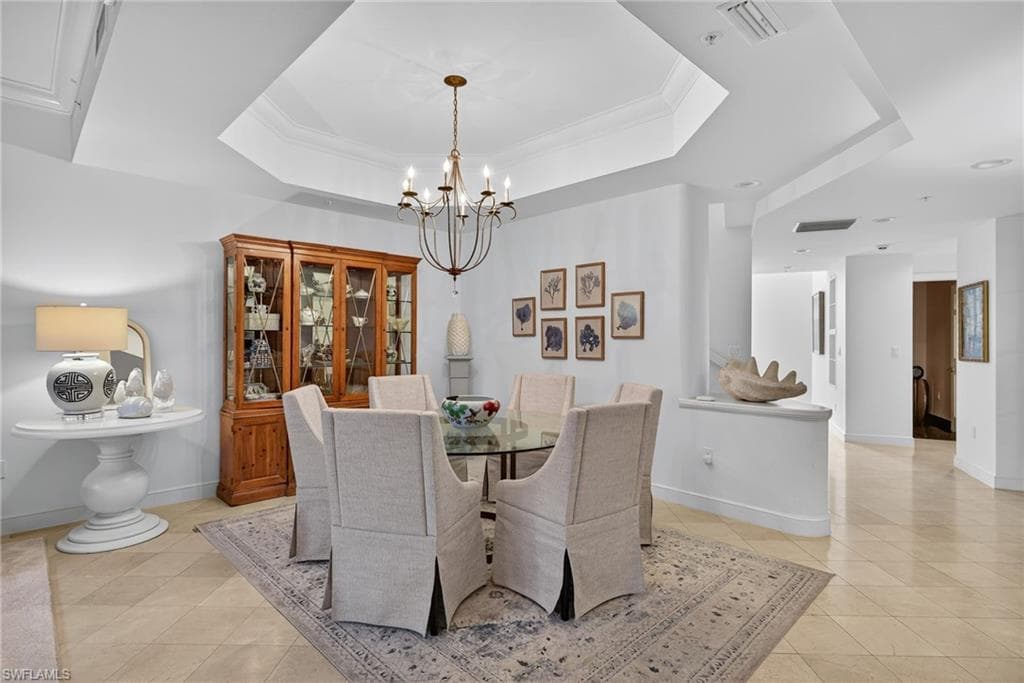 4021 Gulf Shore Blvd N V19, Naples, FL 34103-8