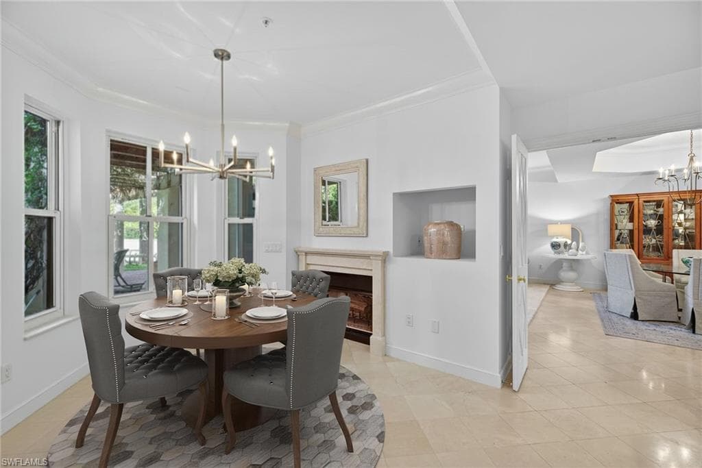 4021 Gulf Shore Blvd N V19, Naples, FL 34103-19