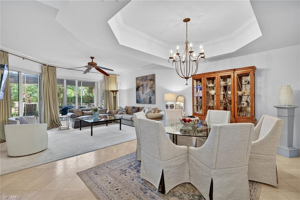 4021 Gulf Shore Blvd N V19, Naples, FL 34103-7